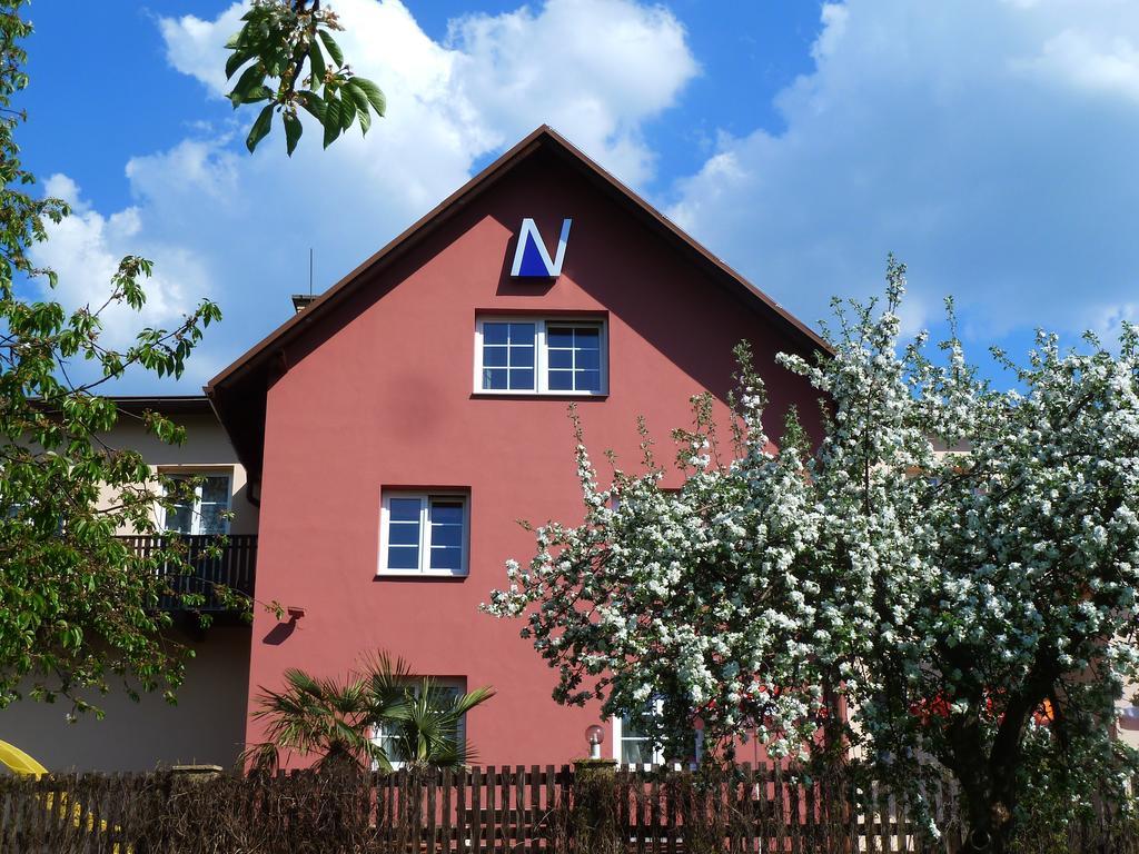 佩西恩内索酒店 3* Malá Skála